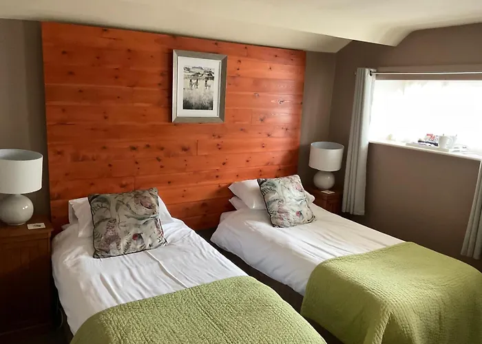 Oyo Cocketts Hotel