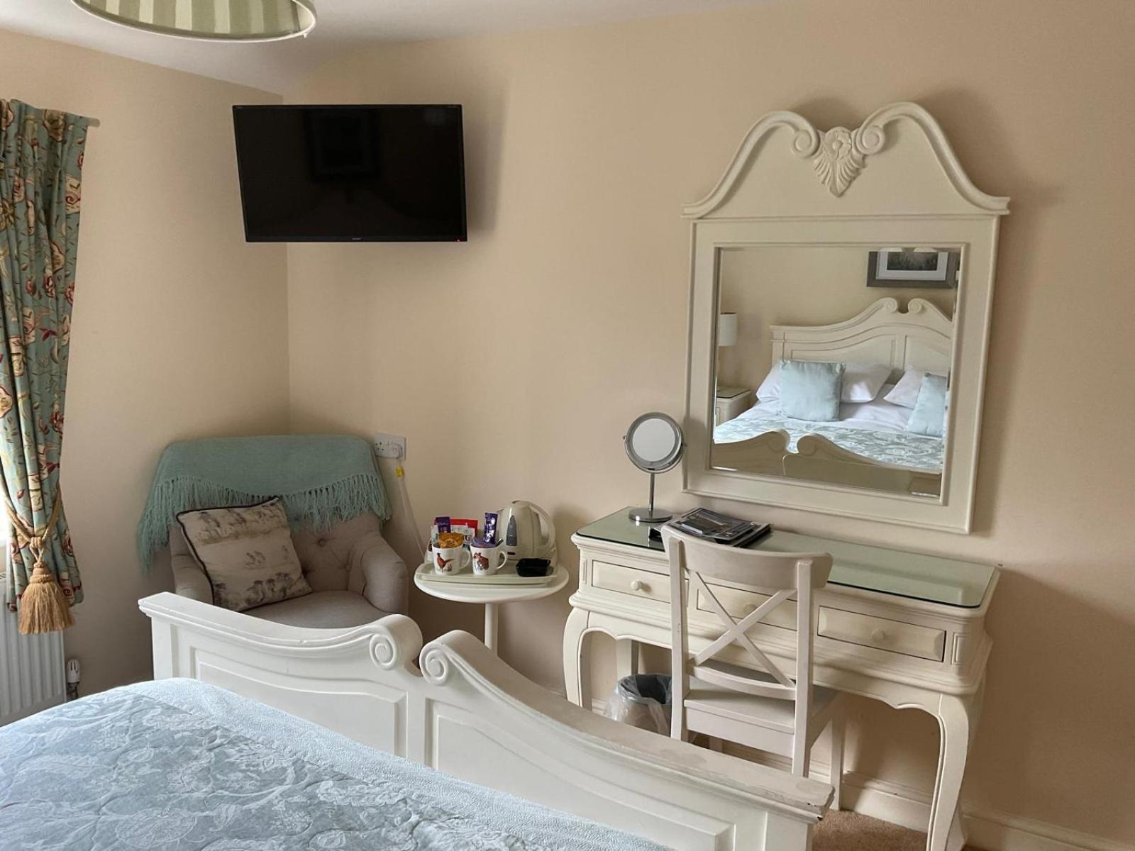Oyo Cocketts Hotel